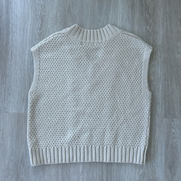 En Saison v-neck sweater vest women’s small Cream - Picture 4 of 4